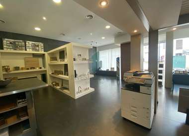 Boutique 200 m²