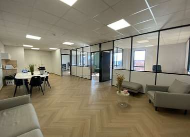 Bureaux 138 m²